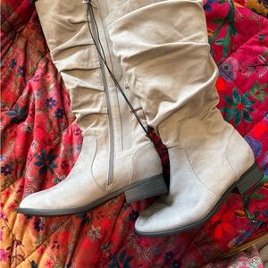 Torrid NWT Gray Knee-High slouch Boots
